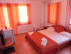 Hotel Pensiunea Iubesc Marea - Costinesti - poza 2 - travelro